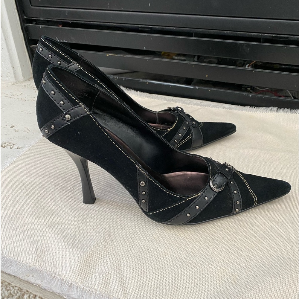 Mia Pointed Pumps